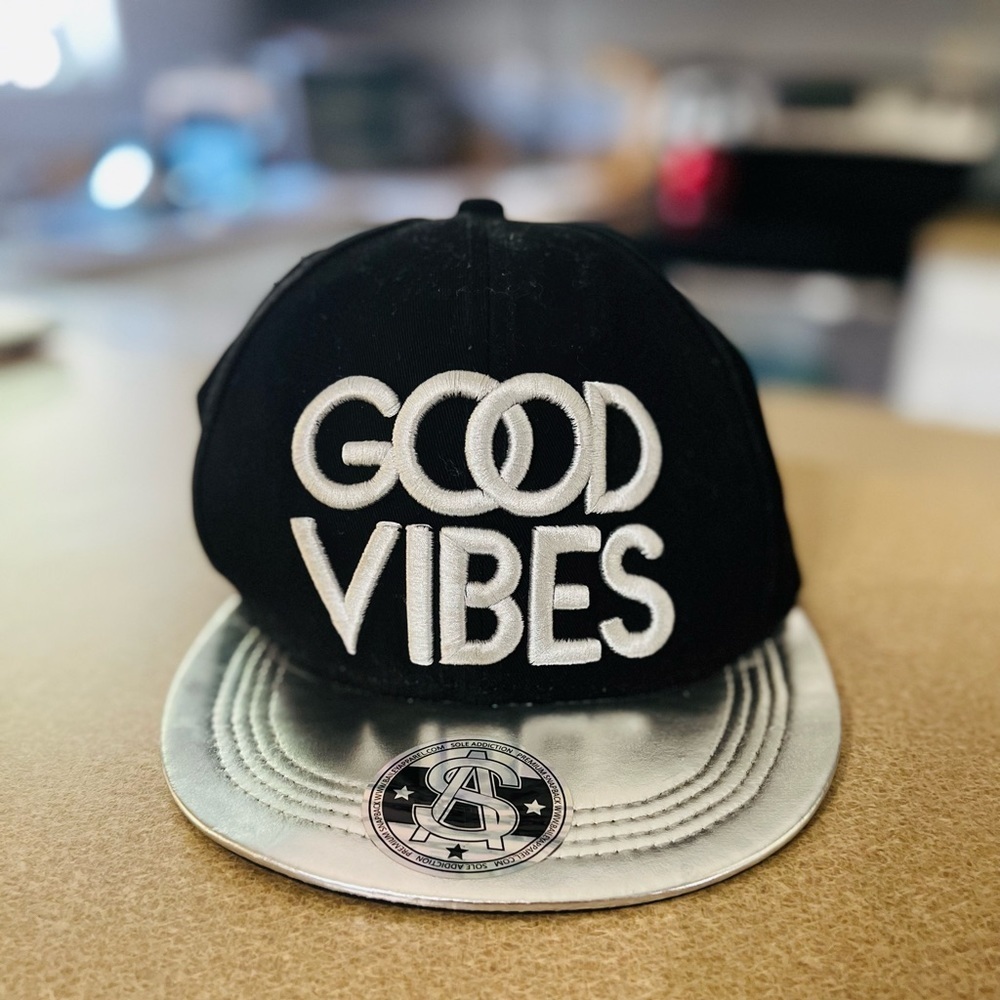 💥Good Vibes Cap💥